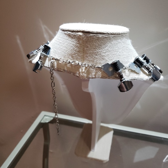 Tuning Peg Collar Statement Necklace - Picture 4 of 6